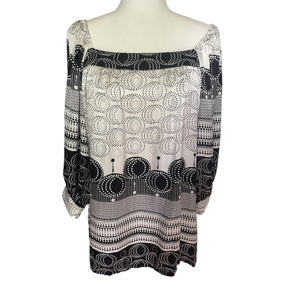 Karen Kane Silk Like Blouse Black White Geometric  Pattern L - Picture 1 of 8